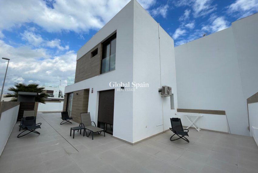 Venta - VILLA -
BENIJÓFAR - Costa Blanca