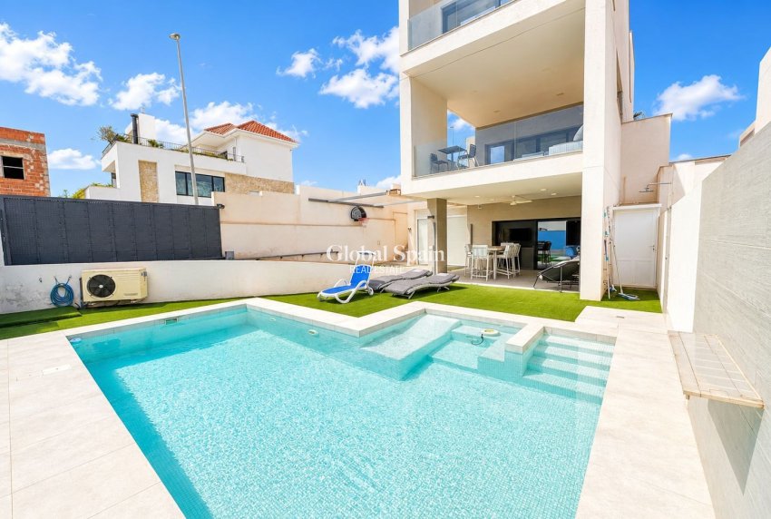 Venta - VILLA -
BENIJÓFAR - Costa Blanca