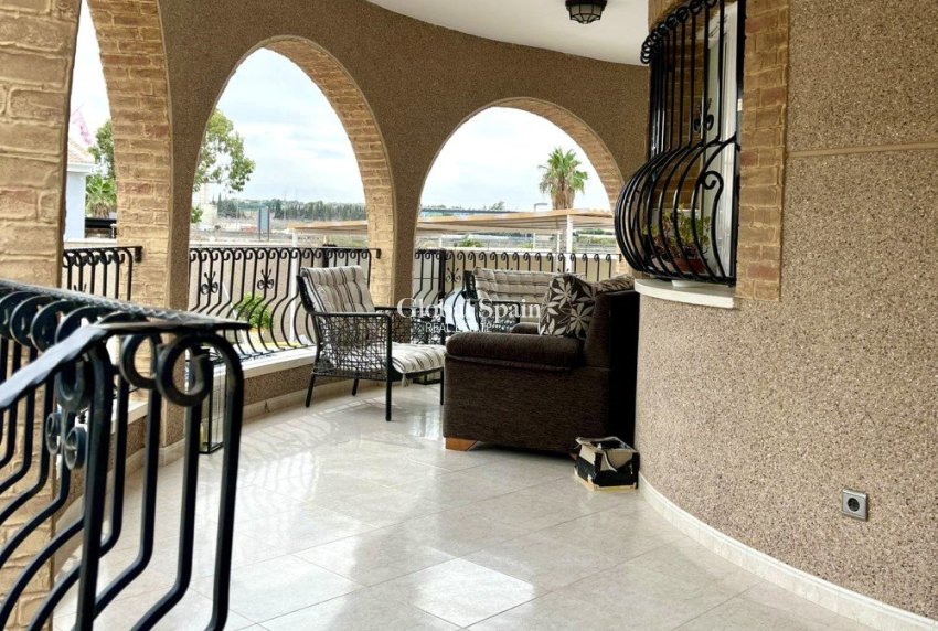Venta - VILLA -
BENIJÓFAR - Costa Blanca