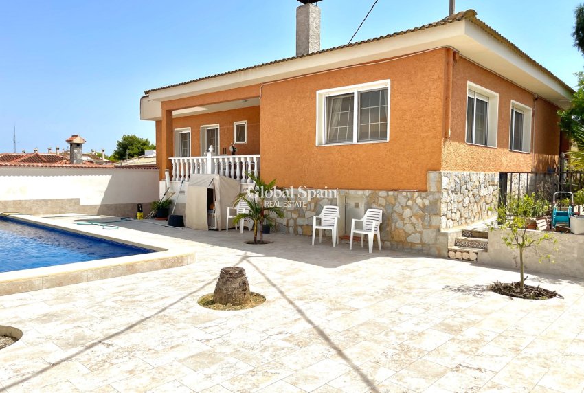 Venta - VILLA -
BENIJÓFAR - Costa Blanca