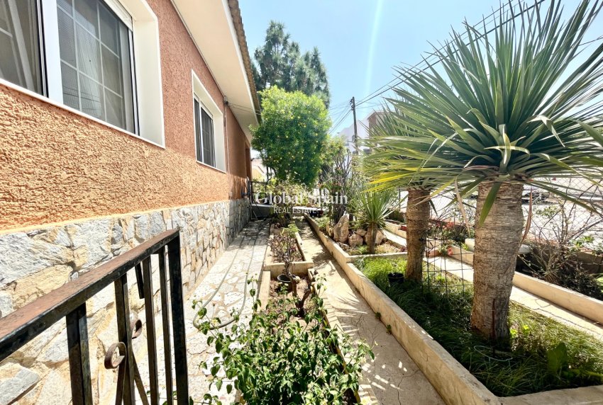 Venta - VILLA -
BENIJÓFAR - Costa Blanca