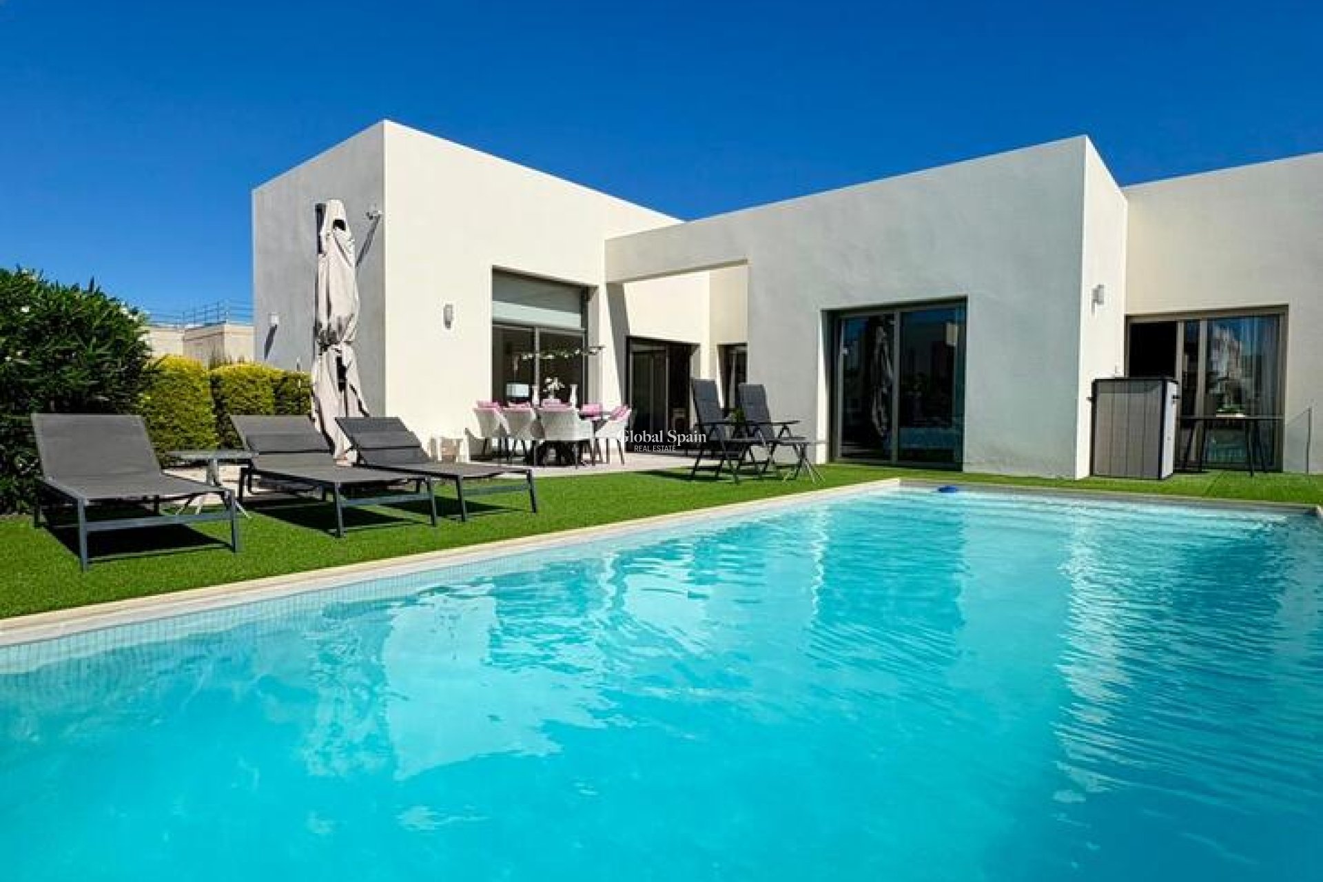 Venta - VILLA -
BENIJÓFAR - Costa Blanca