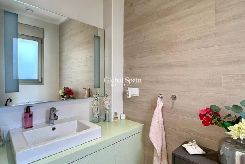Venta - VILLA -
BENIJÓFAR - Costa Blanca
