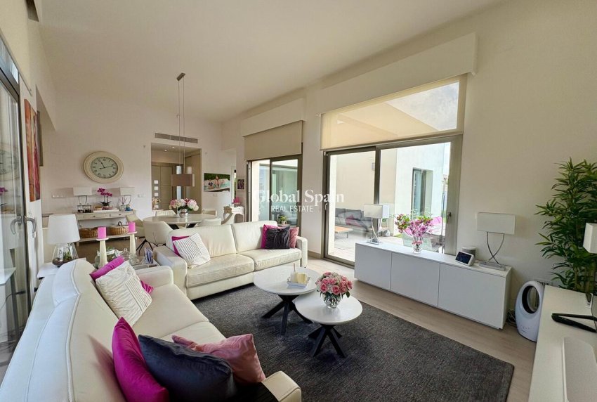 Venta - VILLA -
BENIJÓFAR - Costa Blanca
