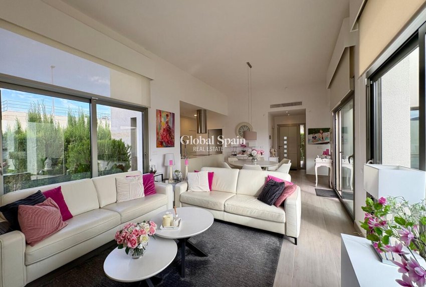Venta - VILLA -
BENIJÓFAR - Costa Blanca