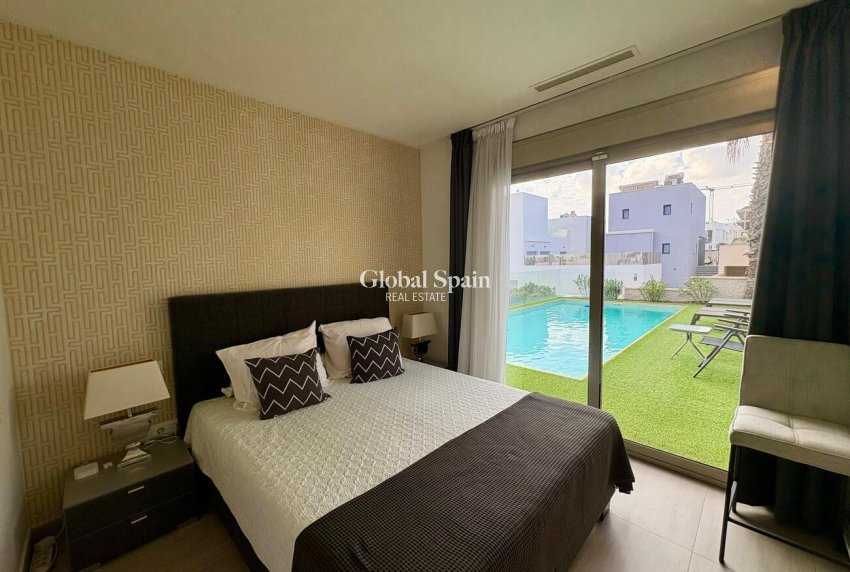 Venta - VILLA -
BENIJÓFAR - Costa Blanca