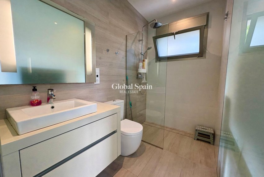 Venta - VILLA -
BENIJÓFAR - Costa Blanca