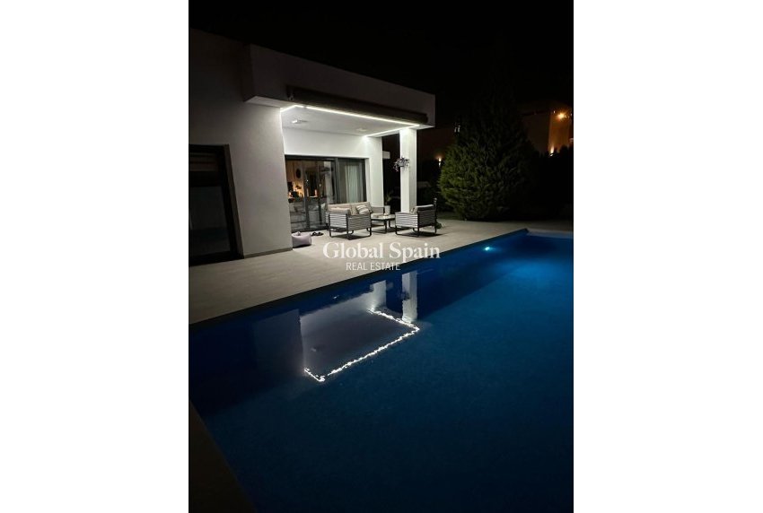 Venta - Villa -
BENIJÓFAR - Pueblo 4