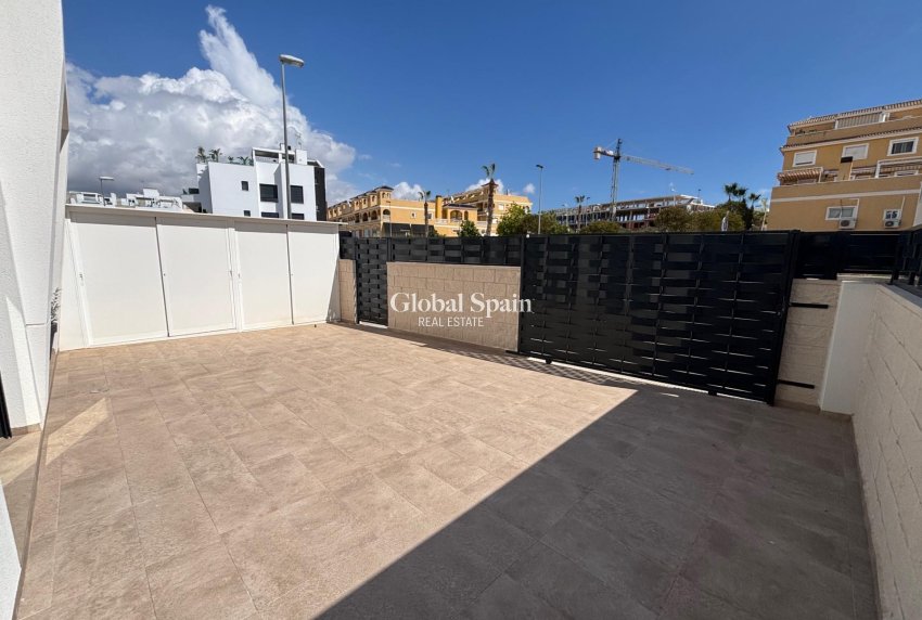 Venta - VILLA -
BENIJÓFAR - Pueblo 4