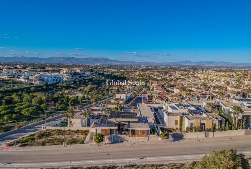 Venta - VILLA -
BENIJÓFAR - Residencial Benimar