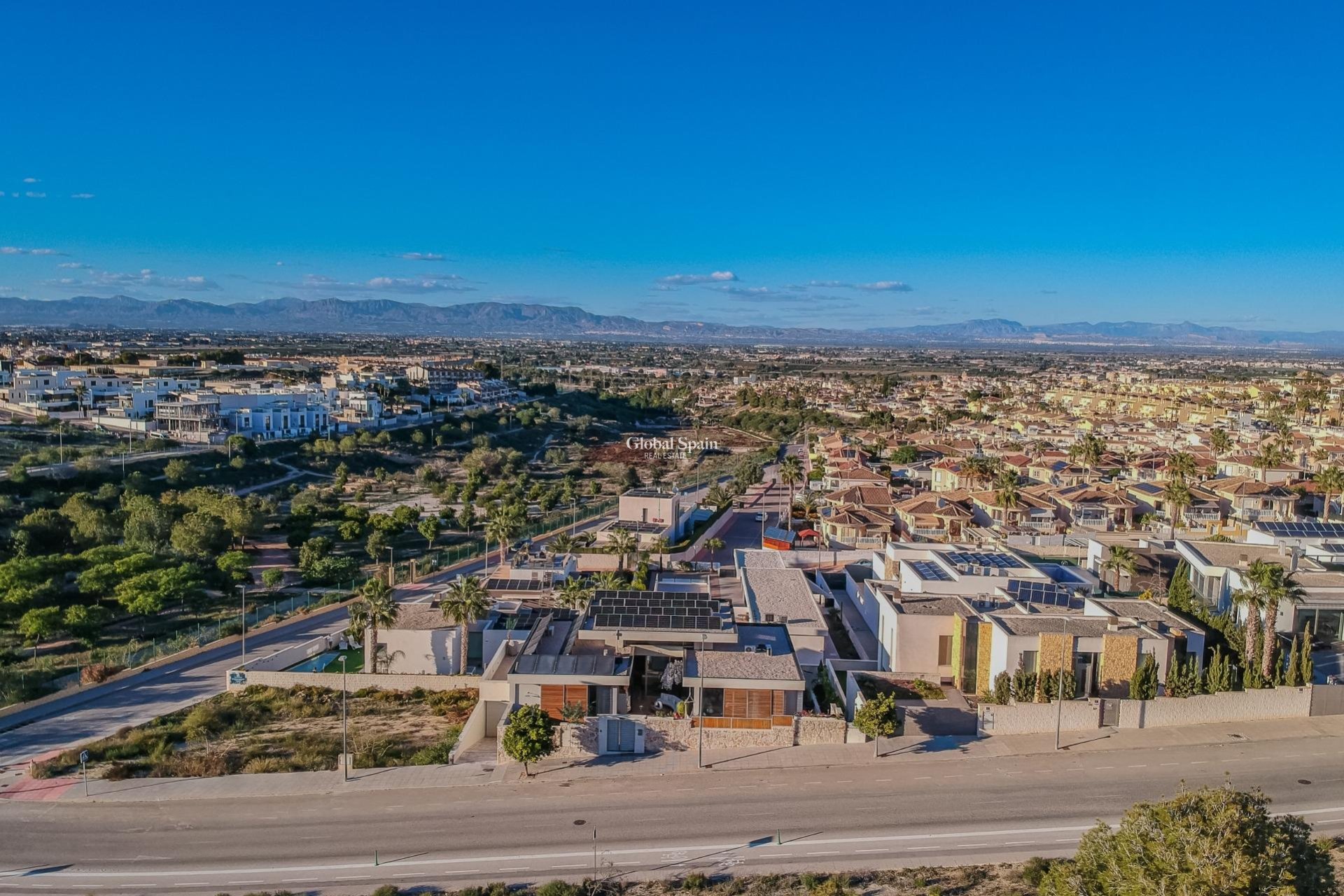 Venta - VILLA -
BENIJÓFAR - Residencial Benimar