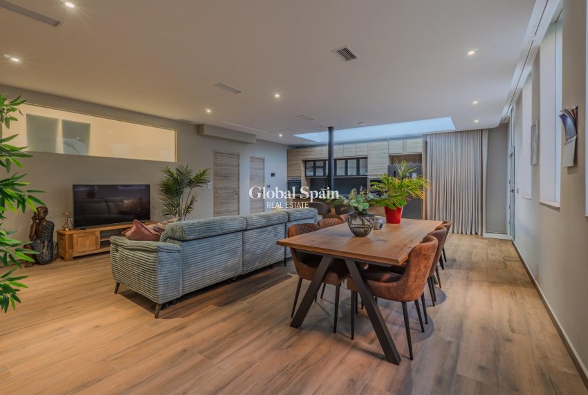 Venta - VILLA -
BENIJÓFAR - Residencial Benimar