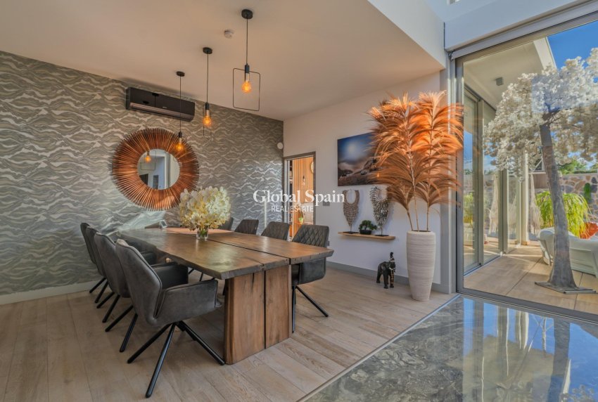 Venta - VILLA -
BENIJÓFAR - Residencial Benimar