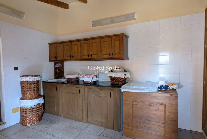 Venta - VILLA -
BIGASTRO - Inland