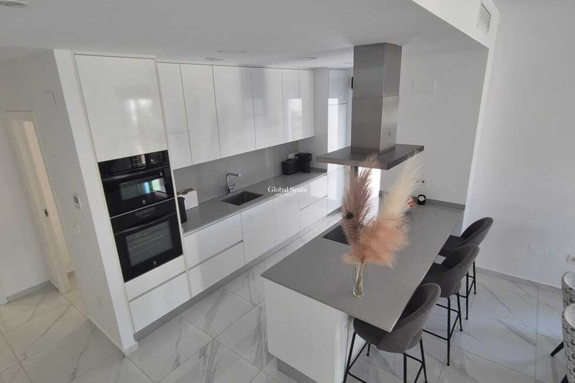 Venta - VILLA -
BIGASTRO - Inland