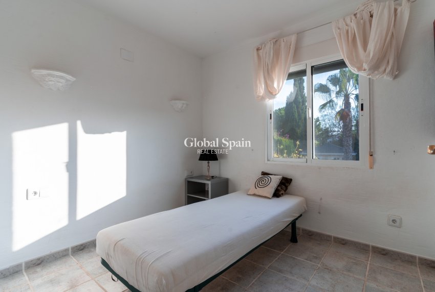 Venta - VILLA -
BUSOT - Costa Blanca