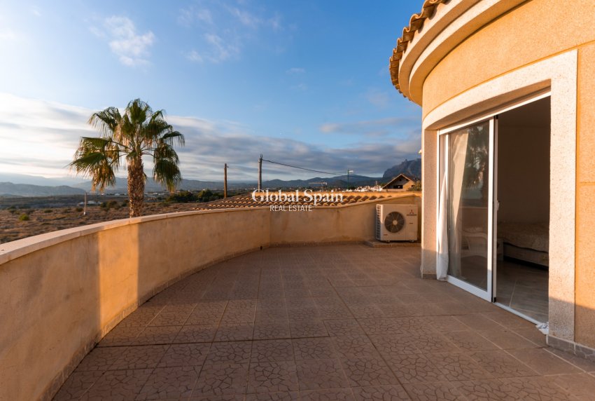 Venta - VILLA -
BUSOT - Costa Blanca