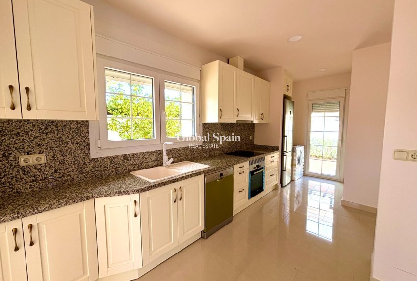 Venta - VILLA -
CABO ROIG - Costa Blanca