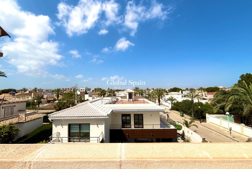 Venta - VILLA -
CABO ROIG - Costa Blanca