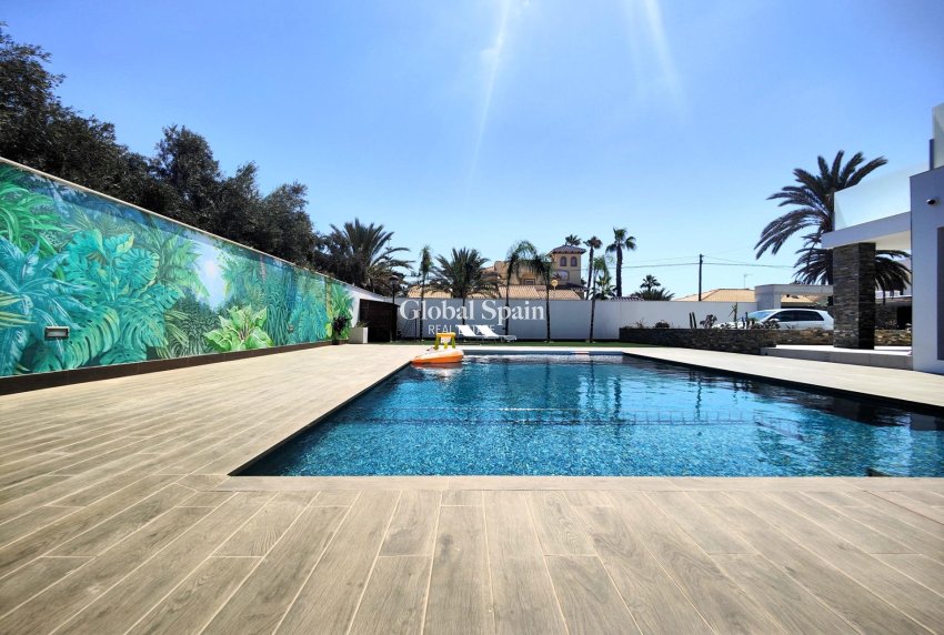 Venta - VILLA -
CABO ROIG - Costa Blanca