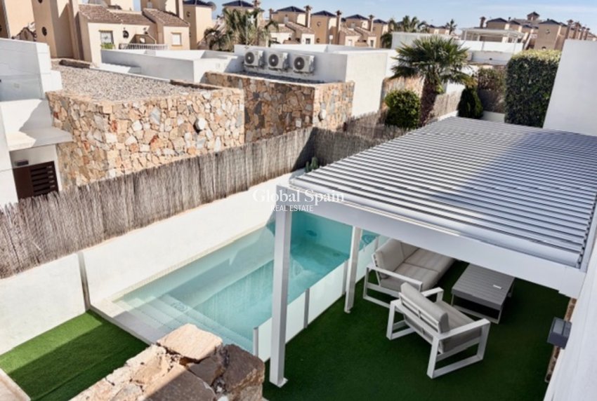 Venta - VILLA -
CABO ROIG - Costa Blanca