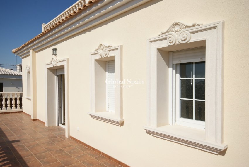 Venta - VILLA -
CABO ROIG - Costa Blanca