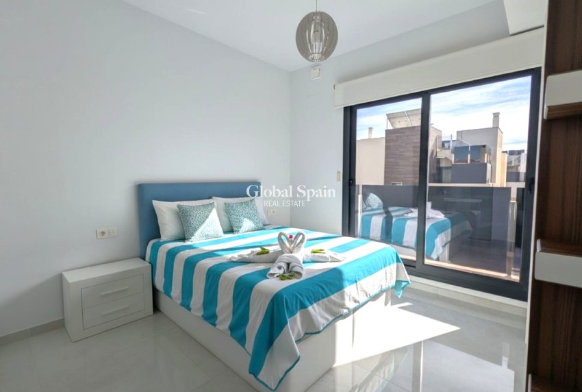 Venta - VILLA -
CABO ROIG - Costa Blanca