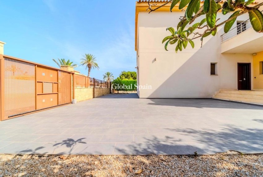 Venta - Villa -
CABO ROIG - Costa blanca
