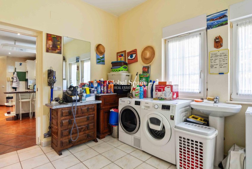 Venta - VILLA -
CABO ROIG - MUY CERCA DE LA PLAYA