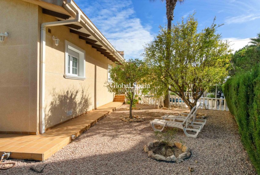 Venta - VILLA -
CABO ROIG - MUY CERCA DE LA PLAYA