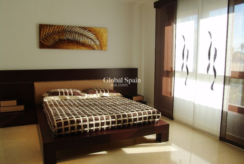 Venta - Villa -
CABO ROIG