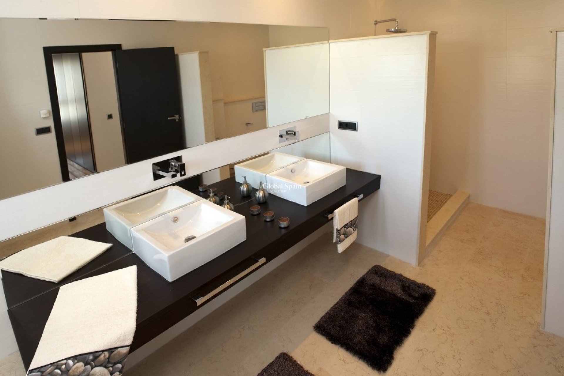 Venta - Villa -
CABO ROIG