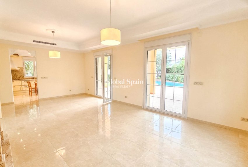 Venta - VILLA -
CABO ROIG