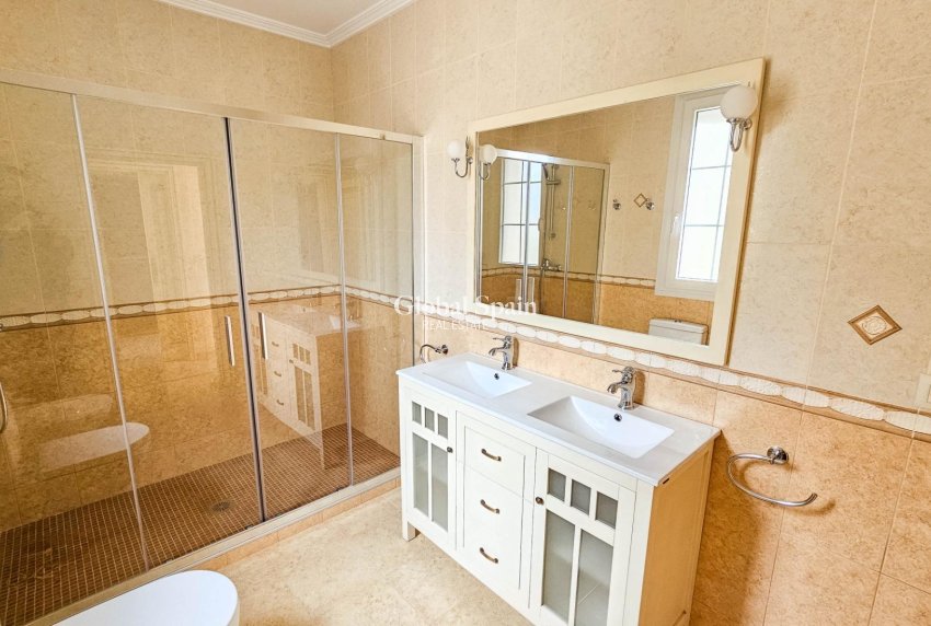 Venta - VILLA -
CABO ROIG