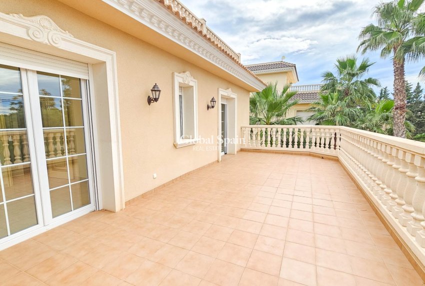 Venta - VILLA -
CABO ROIG