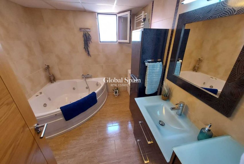 Venta - VILLA -
CALASPARRA - Inland