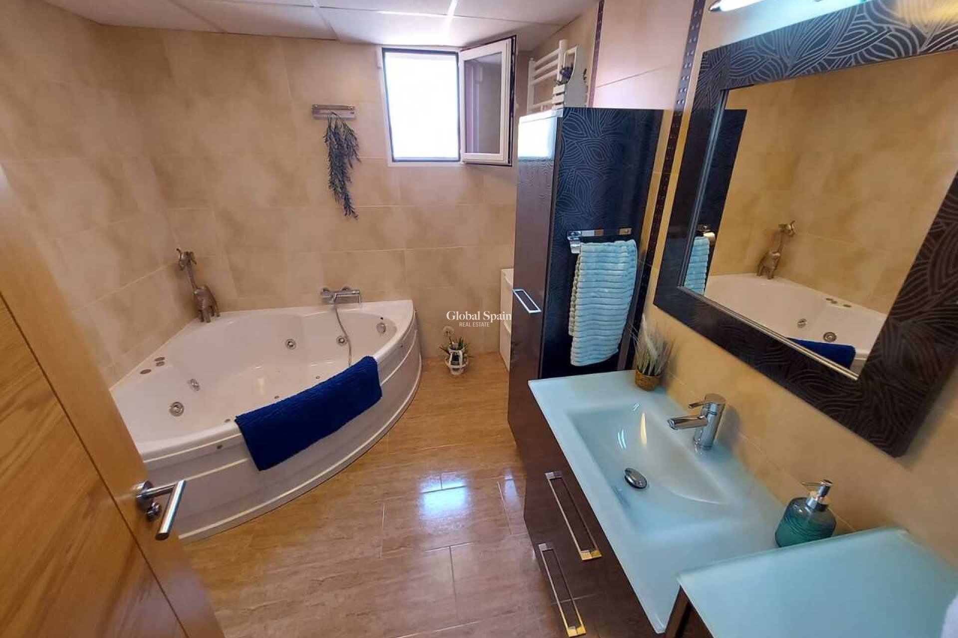 Venta - VILLA -
CALASPARRA - Inland