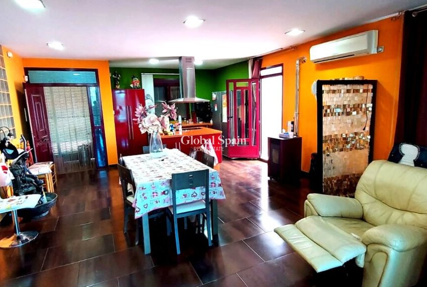 Venta - VILLA -
CALASPARRA - Inland