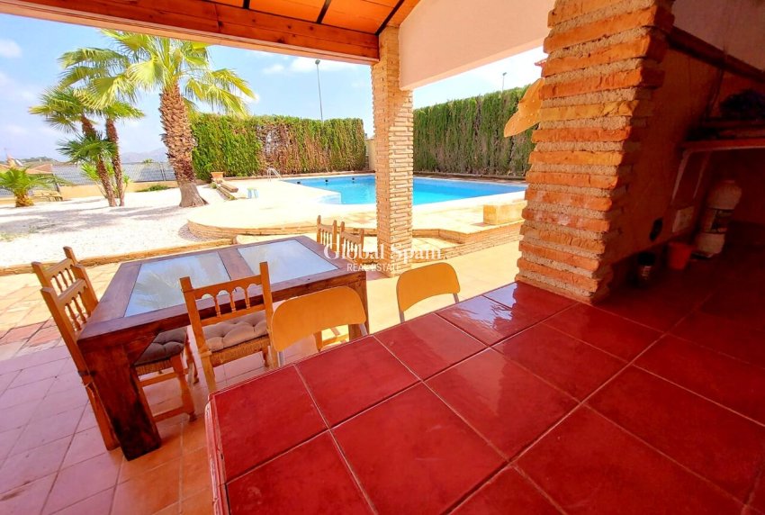 Venta - VILLA -
CALASPARRA - Inland