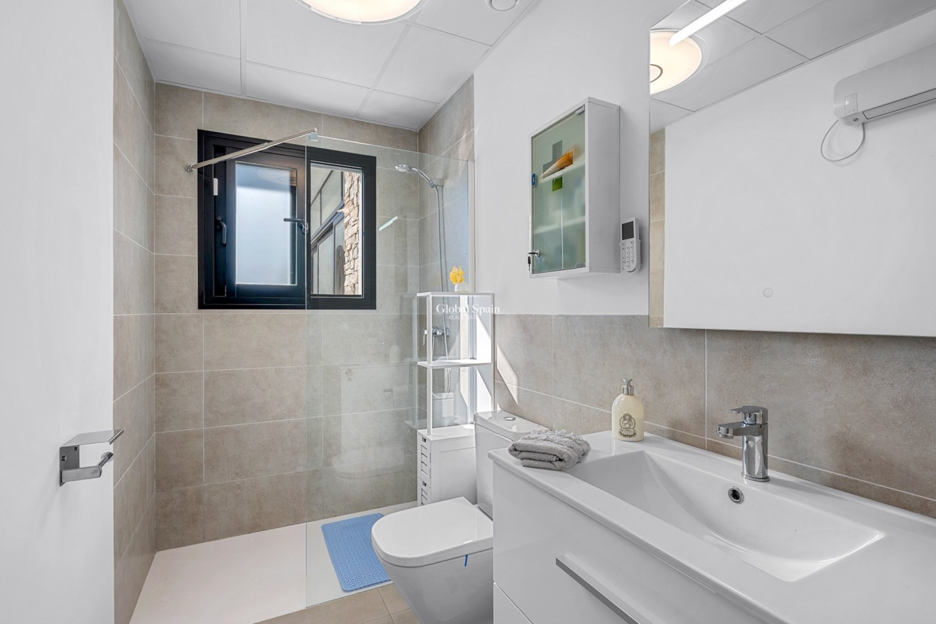 Venta - VILLA -
CALASPARRA - Inland