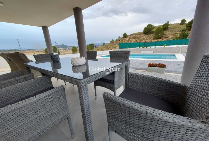 Venta - VILLA -
CALASPARRA - Inland