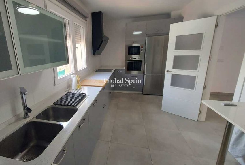 Venta - VILLA -
CALASPARRA - Inland