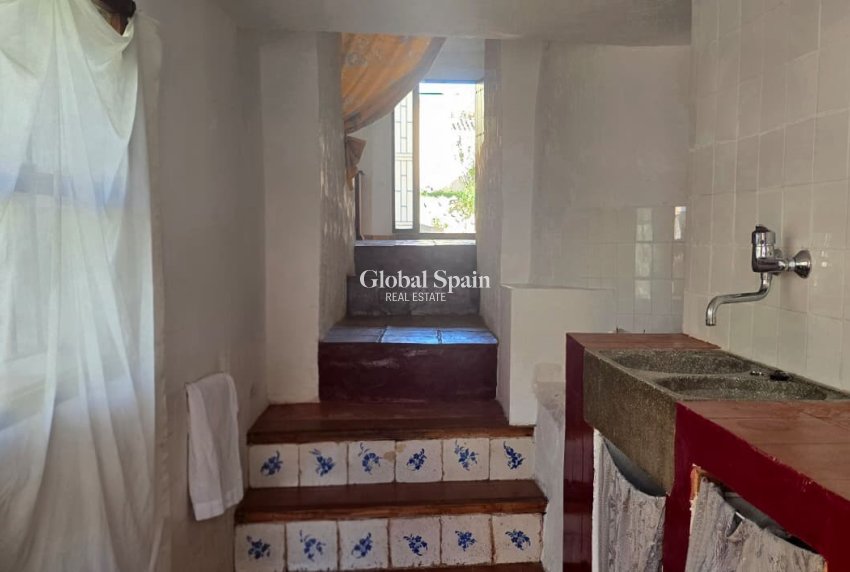 Venta - VILLA -
CALLOSA D'EN SARRIÀ - Callosa De Ensarrià