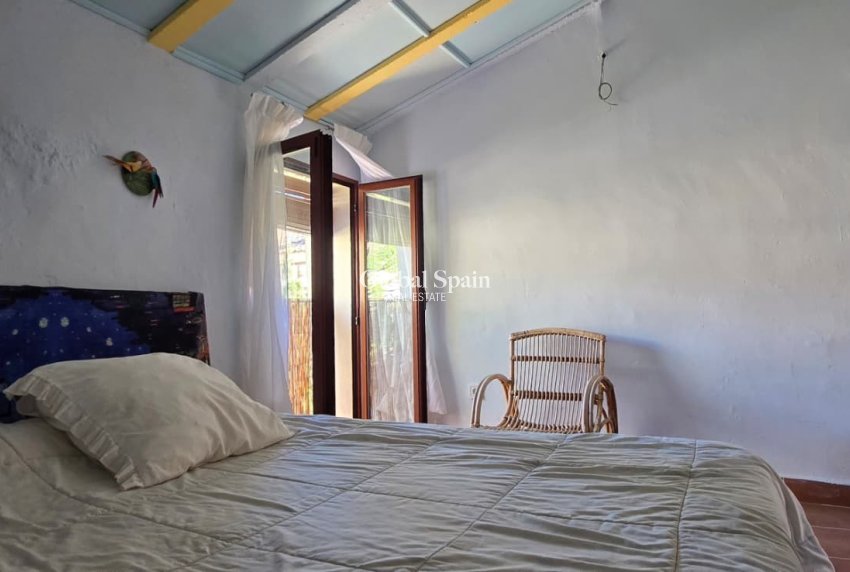 Venta - VILLA -
CALLOSA D'EN SARRIÀ - Callosa De Ensarrià