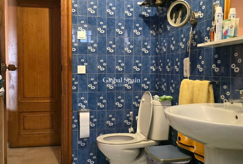 Venta - VILLA -
CALLOSA D'EN SARRIÀ - Callosa De Ensarrià