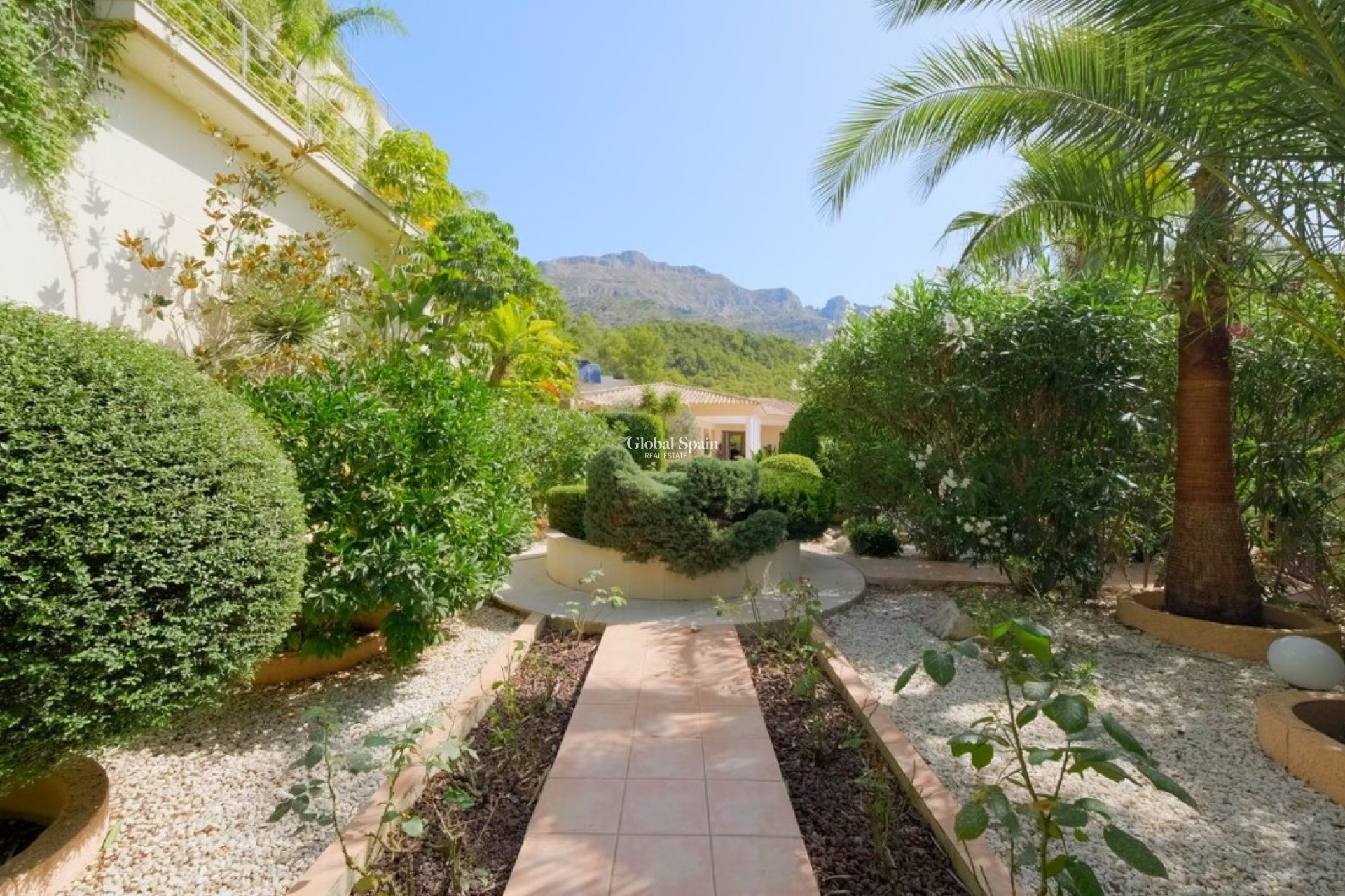 Venta - VILLA -
CALLOSA D'EN SARRIÀ - Costa Blanca