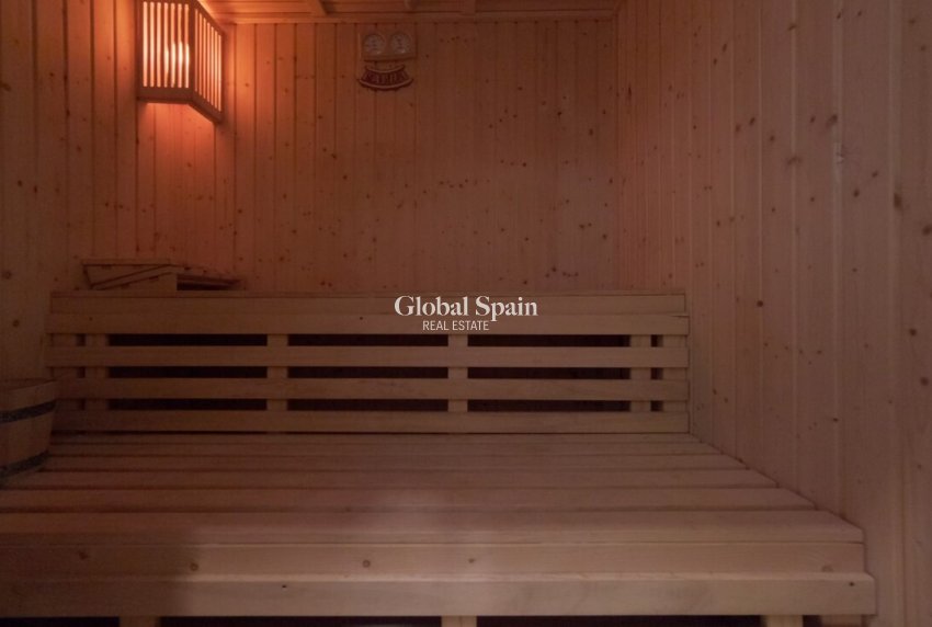 Venta - VILLA -
CALLOSA D'EN SARRIÀ - Costa Blanca