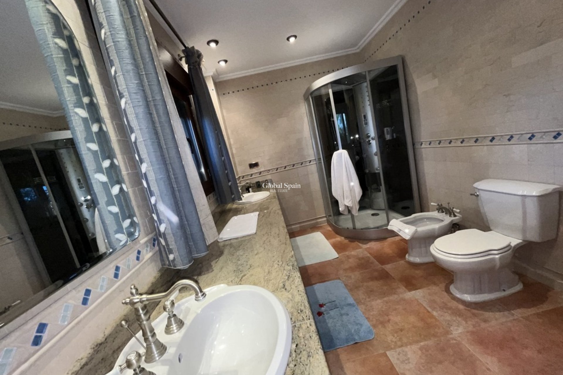 Venta - VILLA -
CALLOSA DEL SEGURA