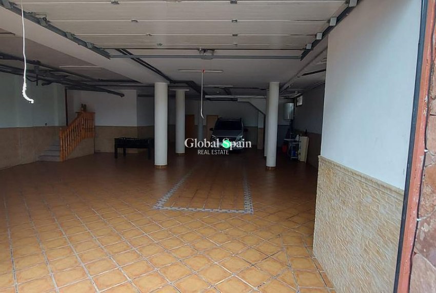 Venta - VILLA -
CALLOSA DEL SEGURA