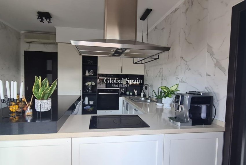 Venta - VILLA -
CALPE - Costa Blanca